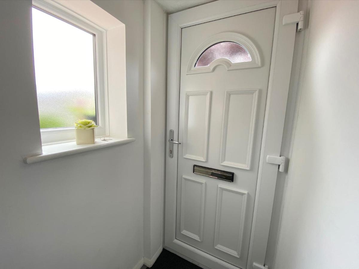 2 Bedroom Private House Near Bedford Town And Train Station Бедфорд Экстерьер фото