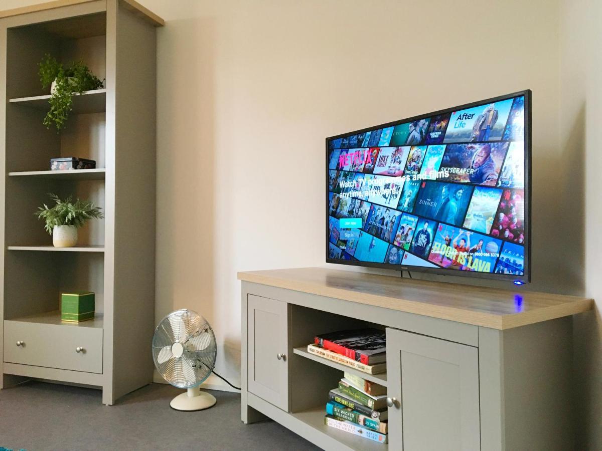 2 Bedroom Private House Near Bedford Town And Train Station Бедфорд Экстерьер фото